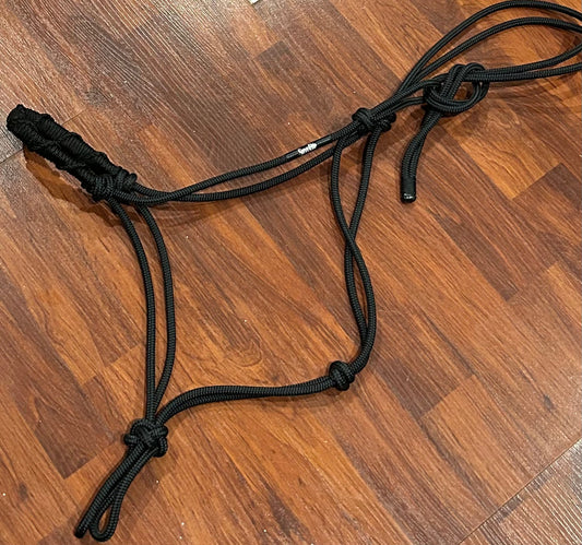 Silvertip black rope halter. Horse size.