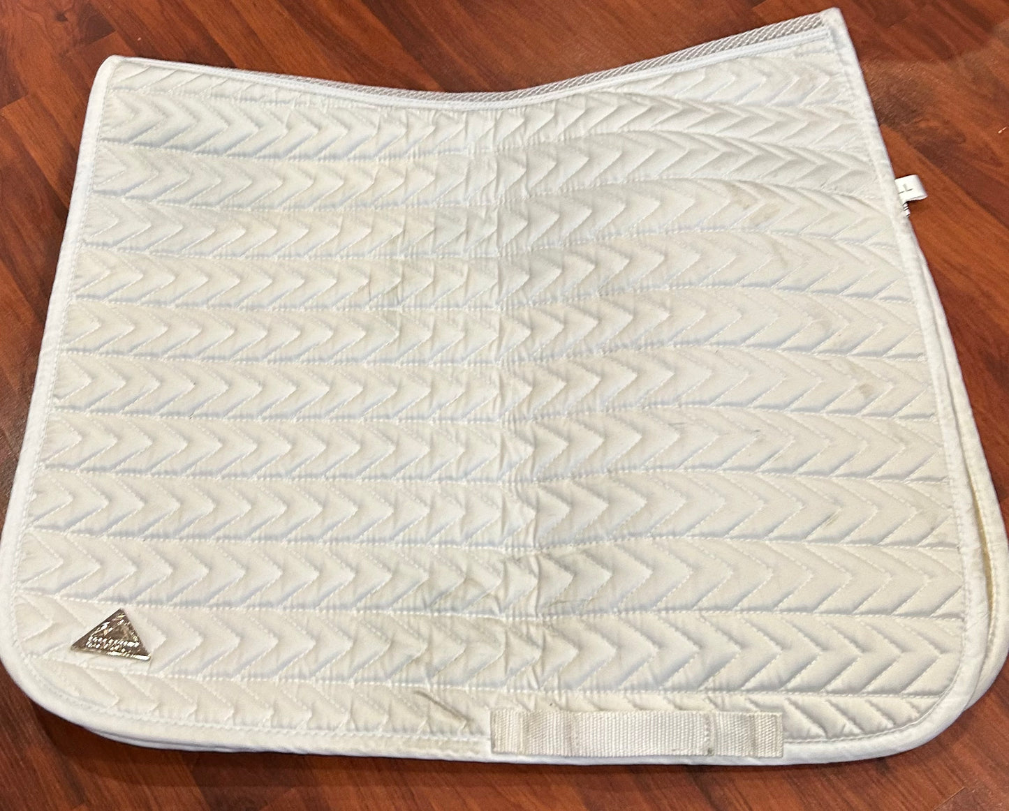 Summit dressage pad white mesh spine