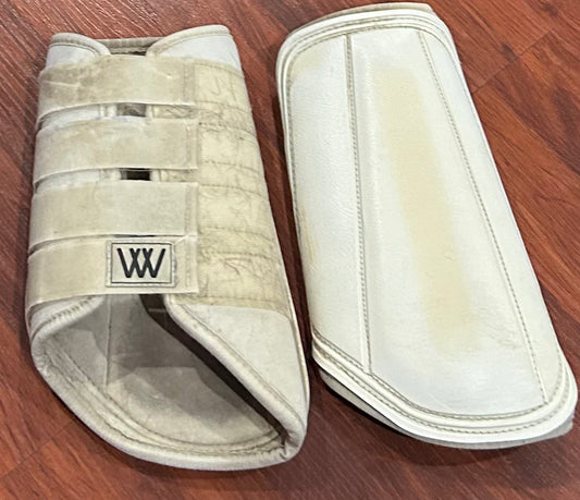 Woofwear white medium tendon boots