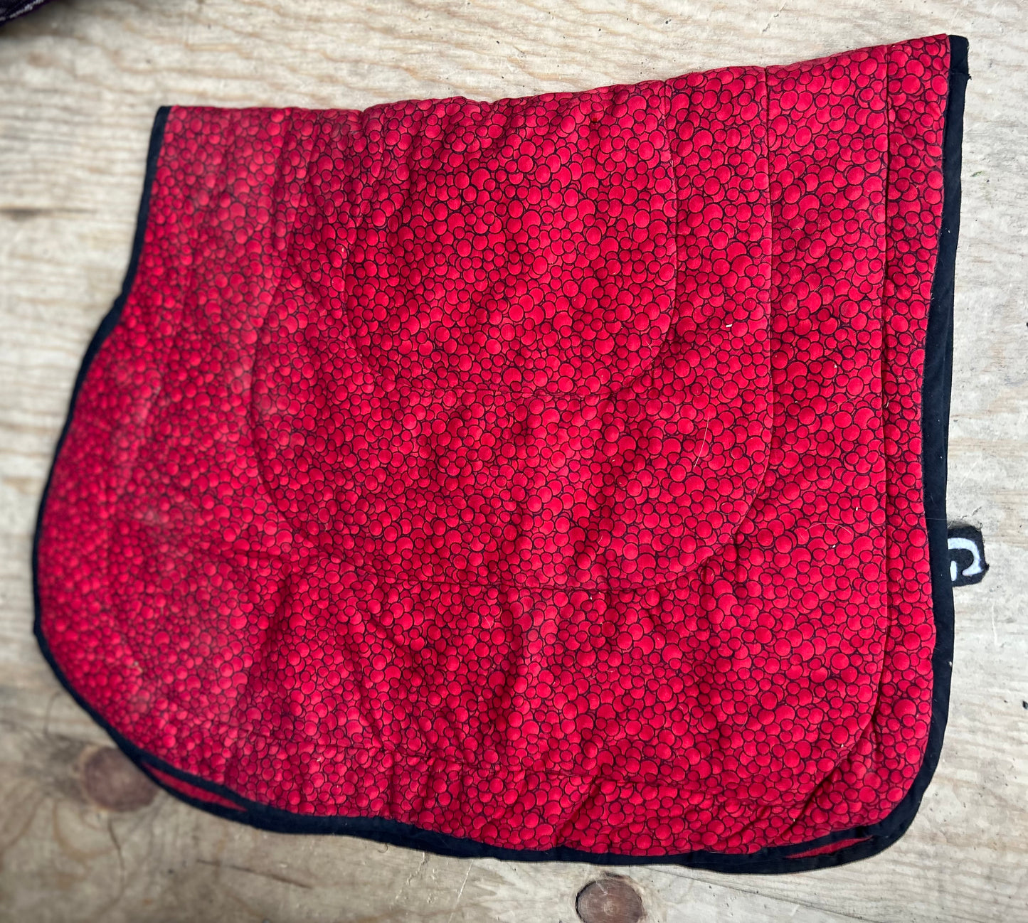 Red saddle pad full size