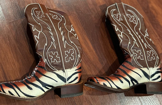 Nocona western boots size 7B tiger print