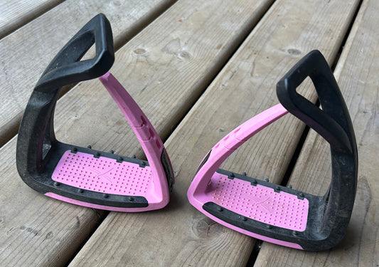 FreeJump Soft up small (4.25”) pink stirrup irons
