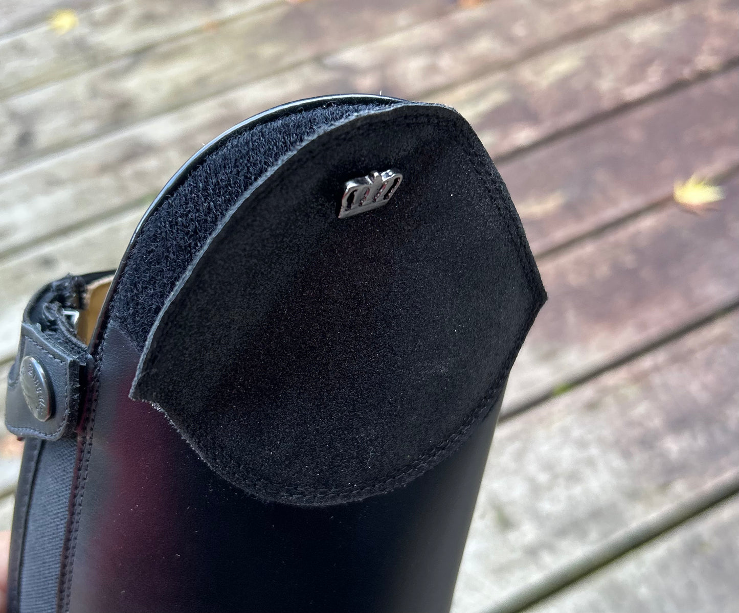 Kingsley size 39 MA XXS aspen 02 special riding boot. 14” calf 20.5” tall. New. Topper velcros off can be changed.