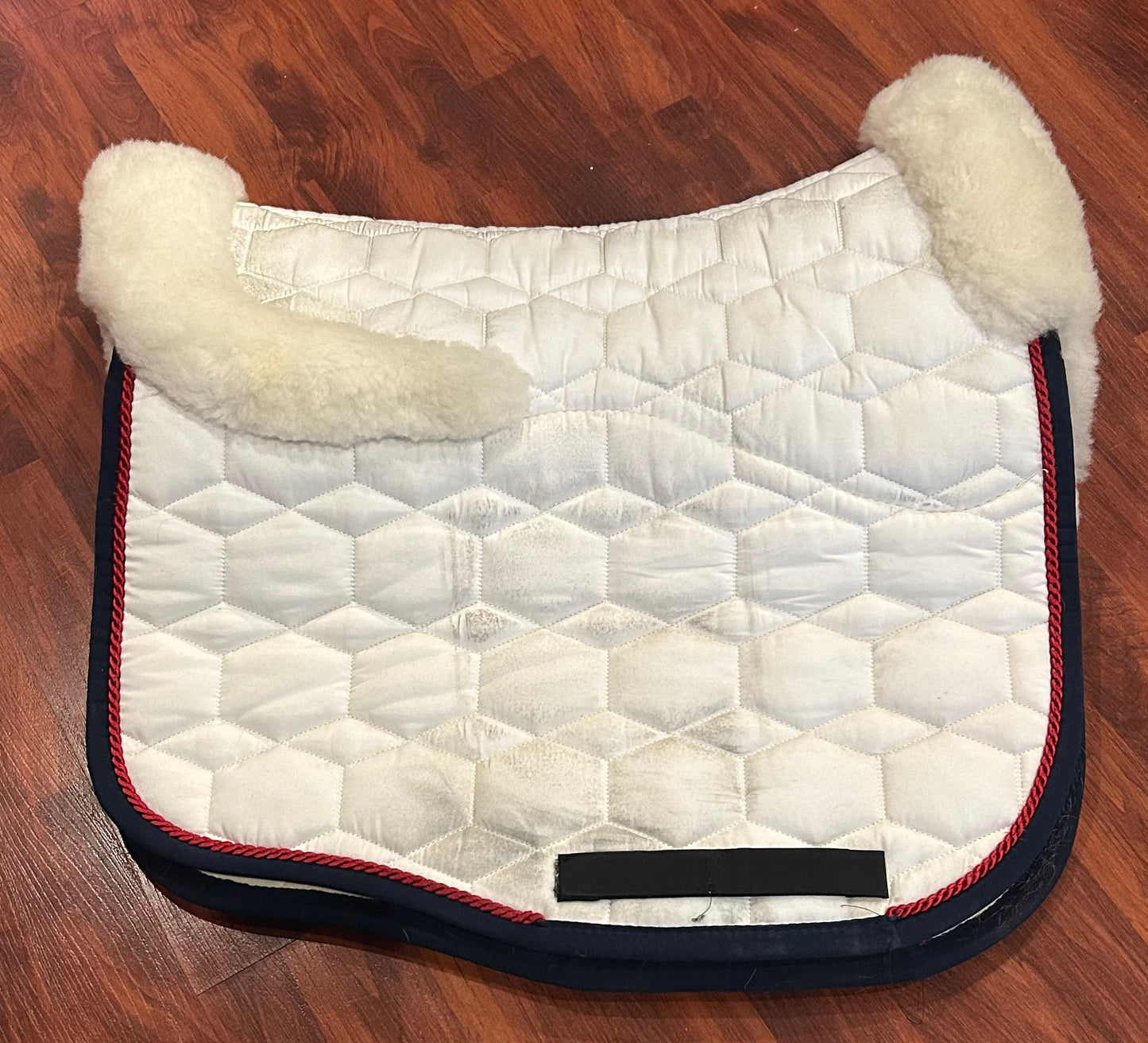 Mattes medium sheepskin dressage pad white with burgundy and navy trim
