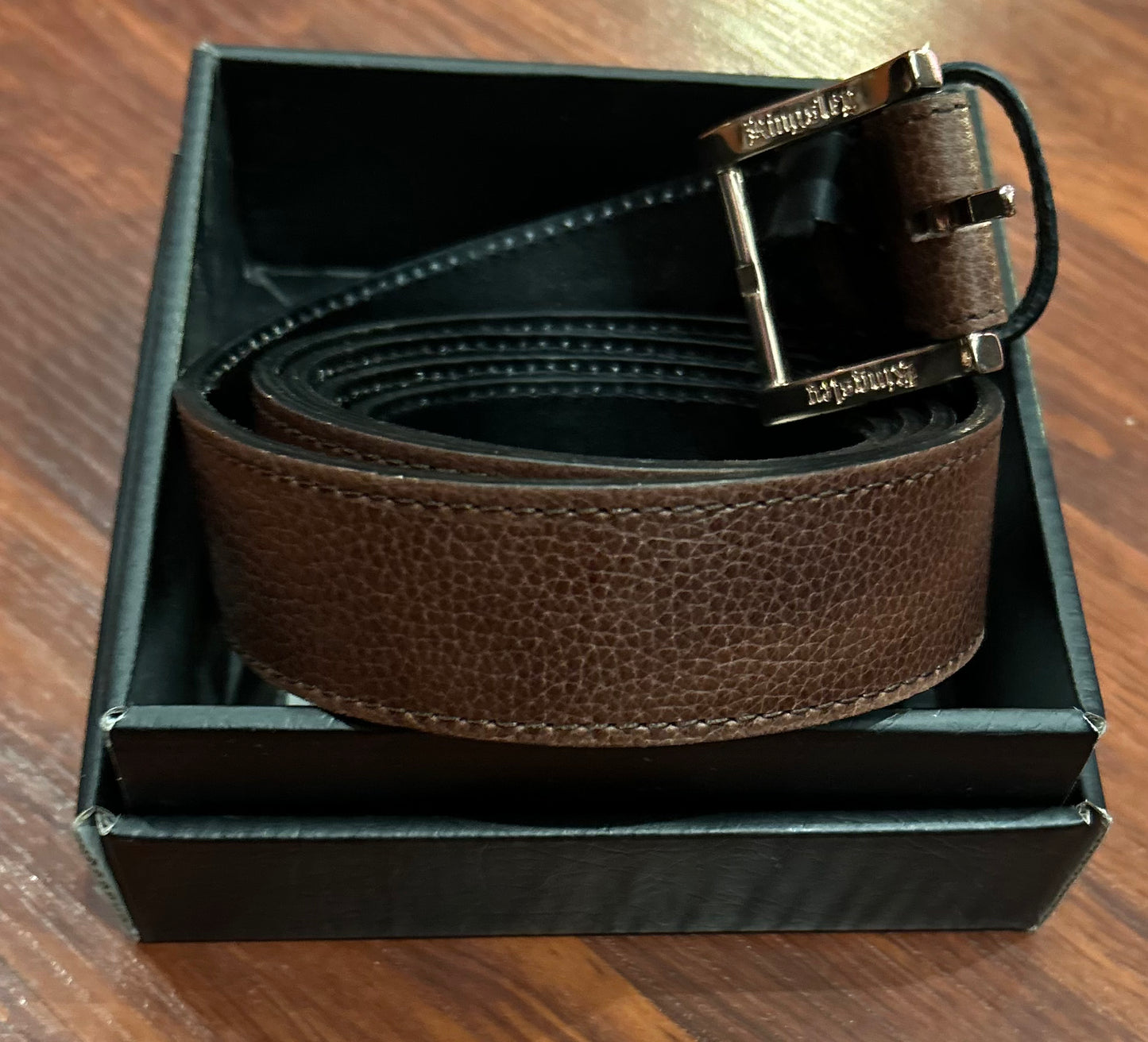 Kingsley belt chestnut with rose gold buckle. New.