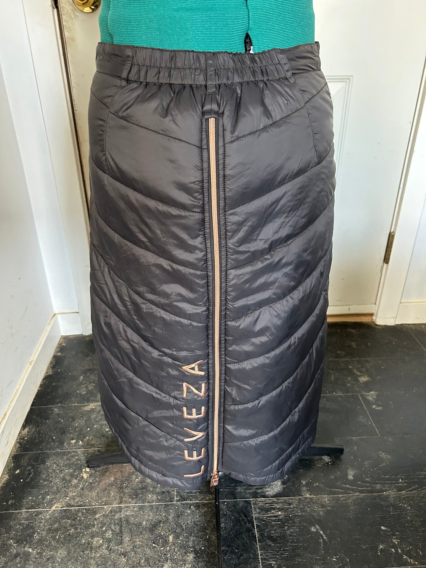 XL Leveza equestrian black and rose gold riding skirt