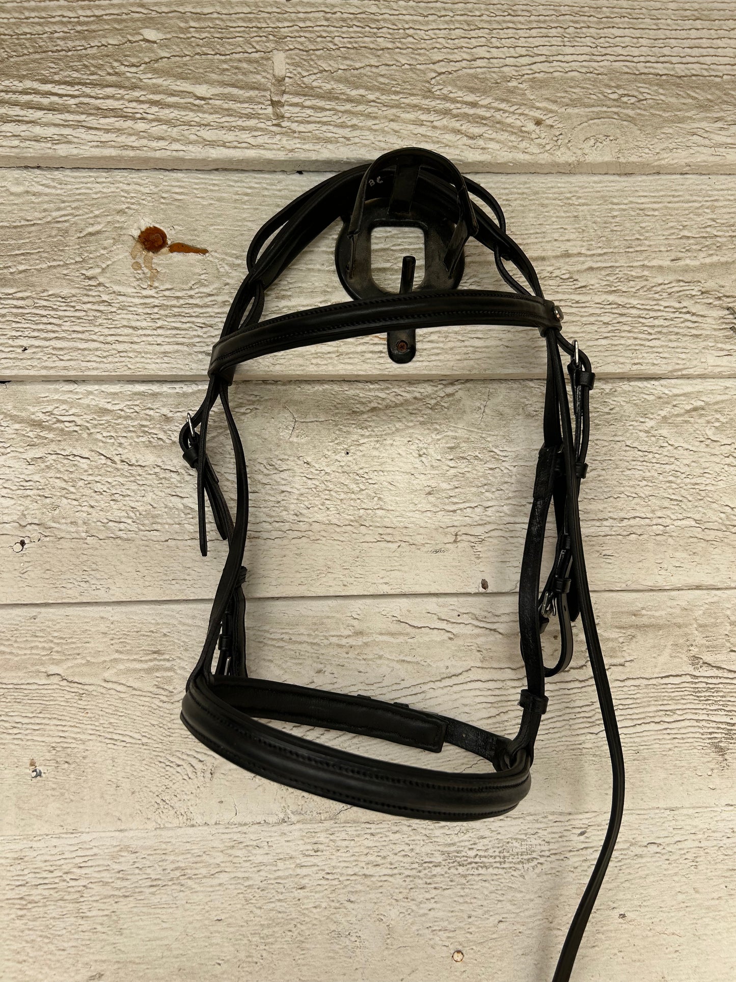 Skyline bridle full size black raised. New.