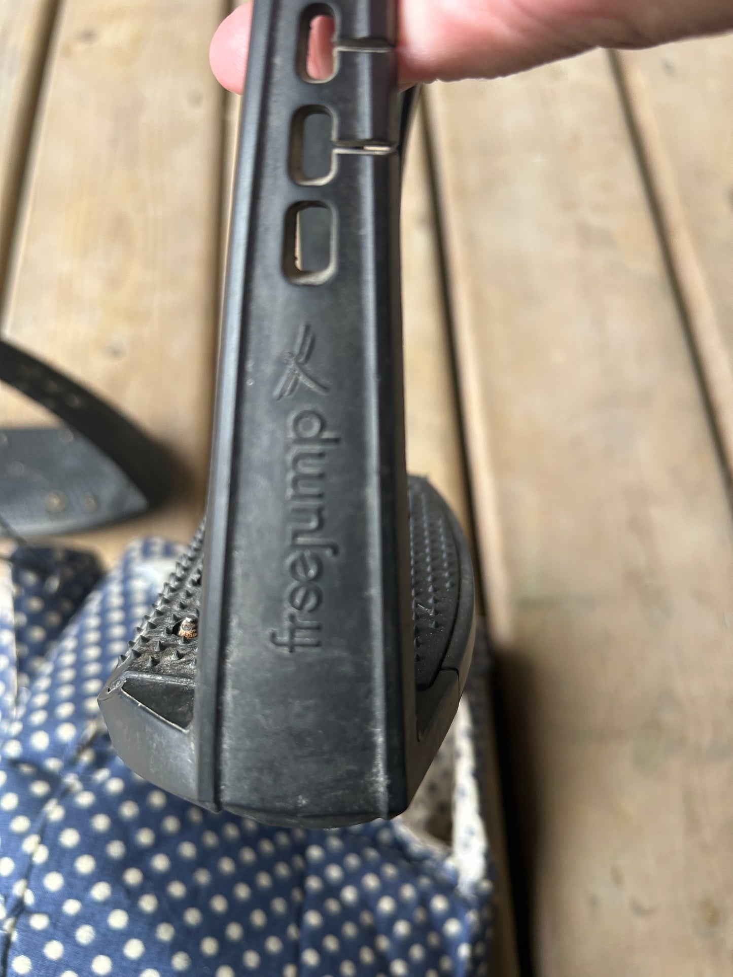 Freejump soft’Up pro black irons. With covers.