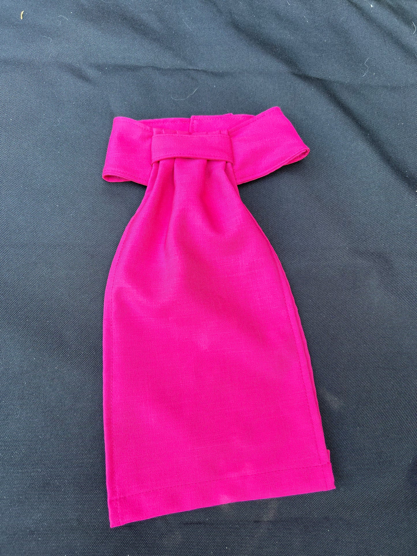 Hot pink stock tie