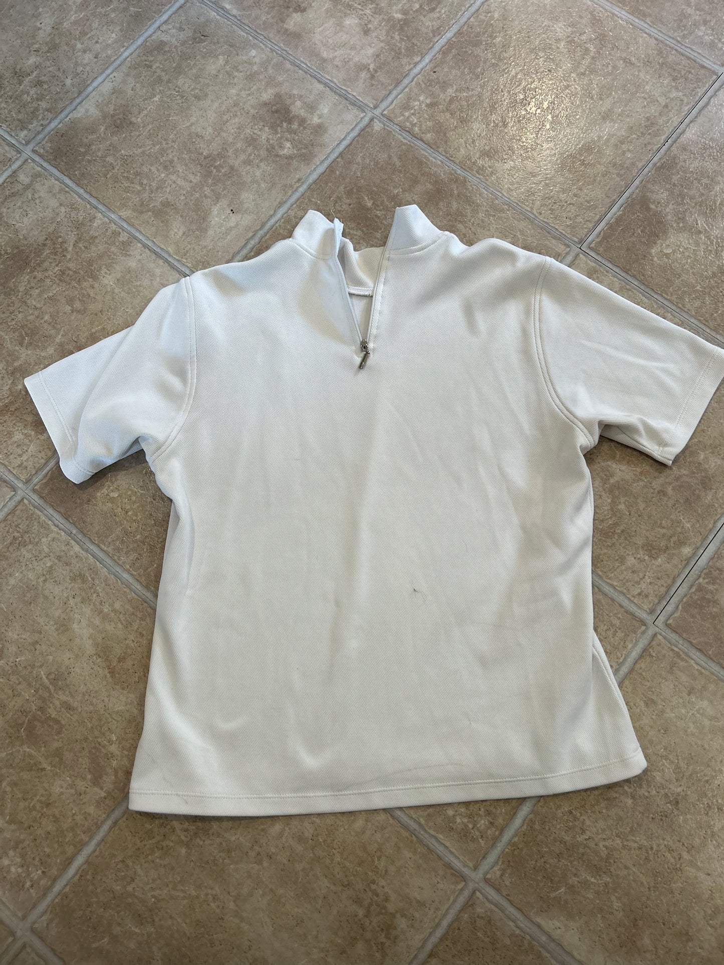 Arista Xl white shirt