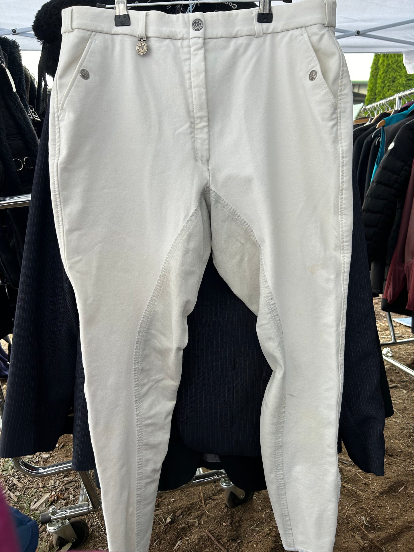 Pikeur 32 white full seat breeches