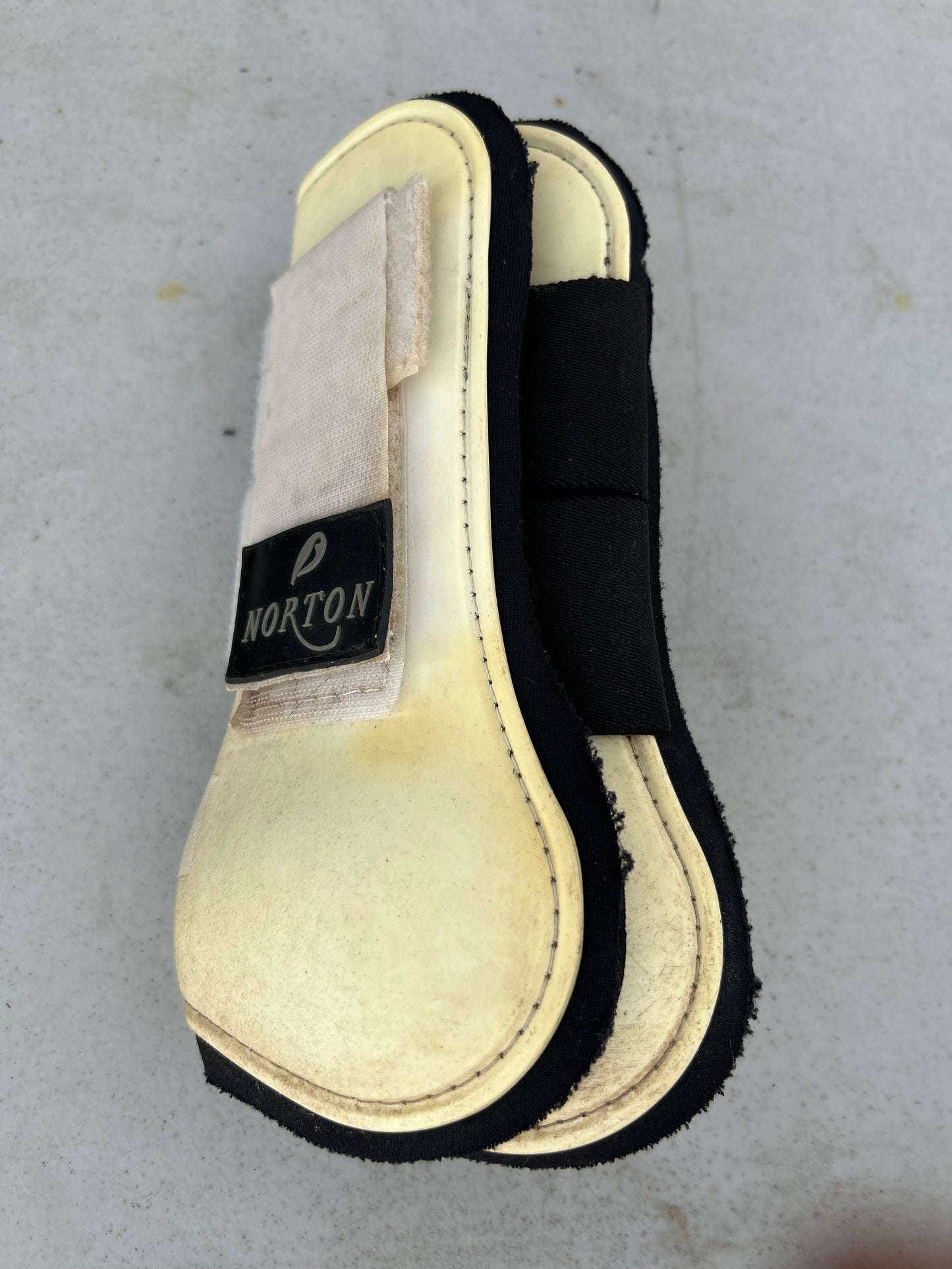 Norton tendon boots