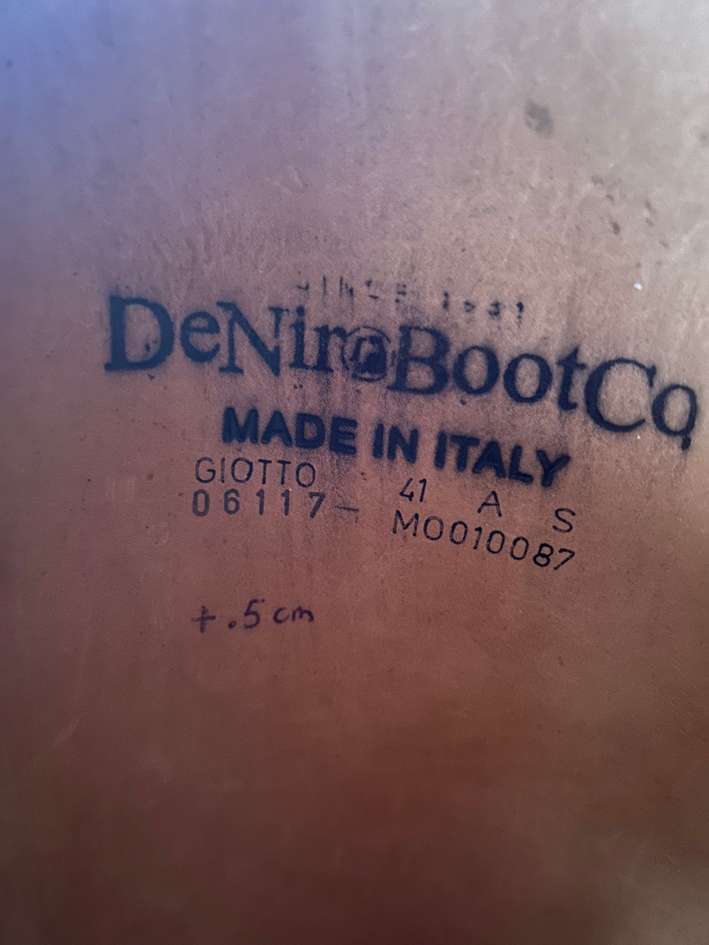 DeNiro size 41 A S tall boots. Calf 15.5” height 20.5” to ground up back