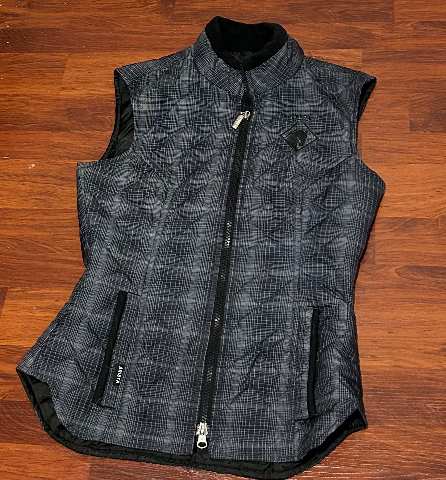 Arista XS plaid vest